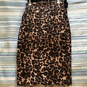 High waisted pencil skirt